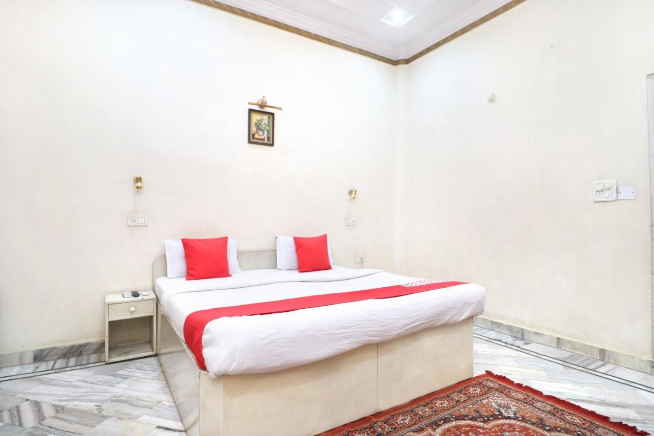 אמריצר Oyo 24073 Hotel Hari Darshan מראה חיצוני תמונה
