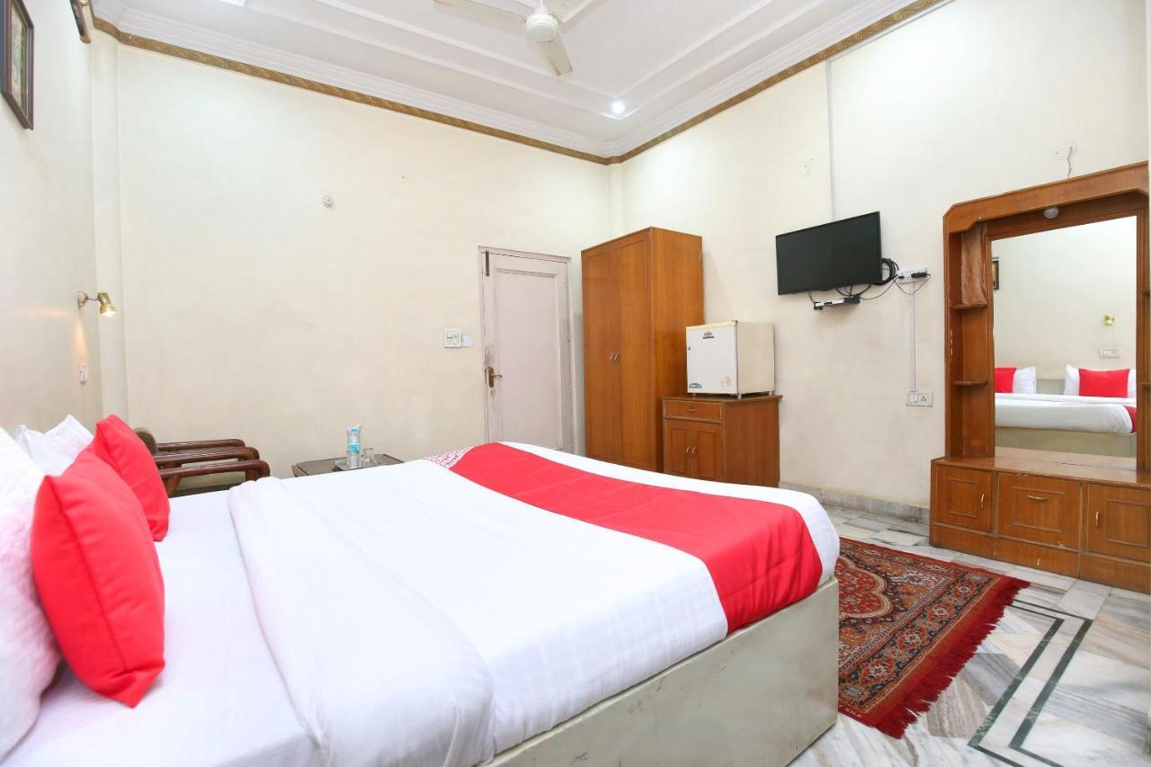 אמריצר Oyo 24073 Hotel Hari Darshan מראה חיצוני תמונה